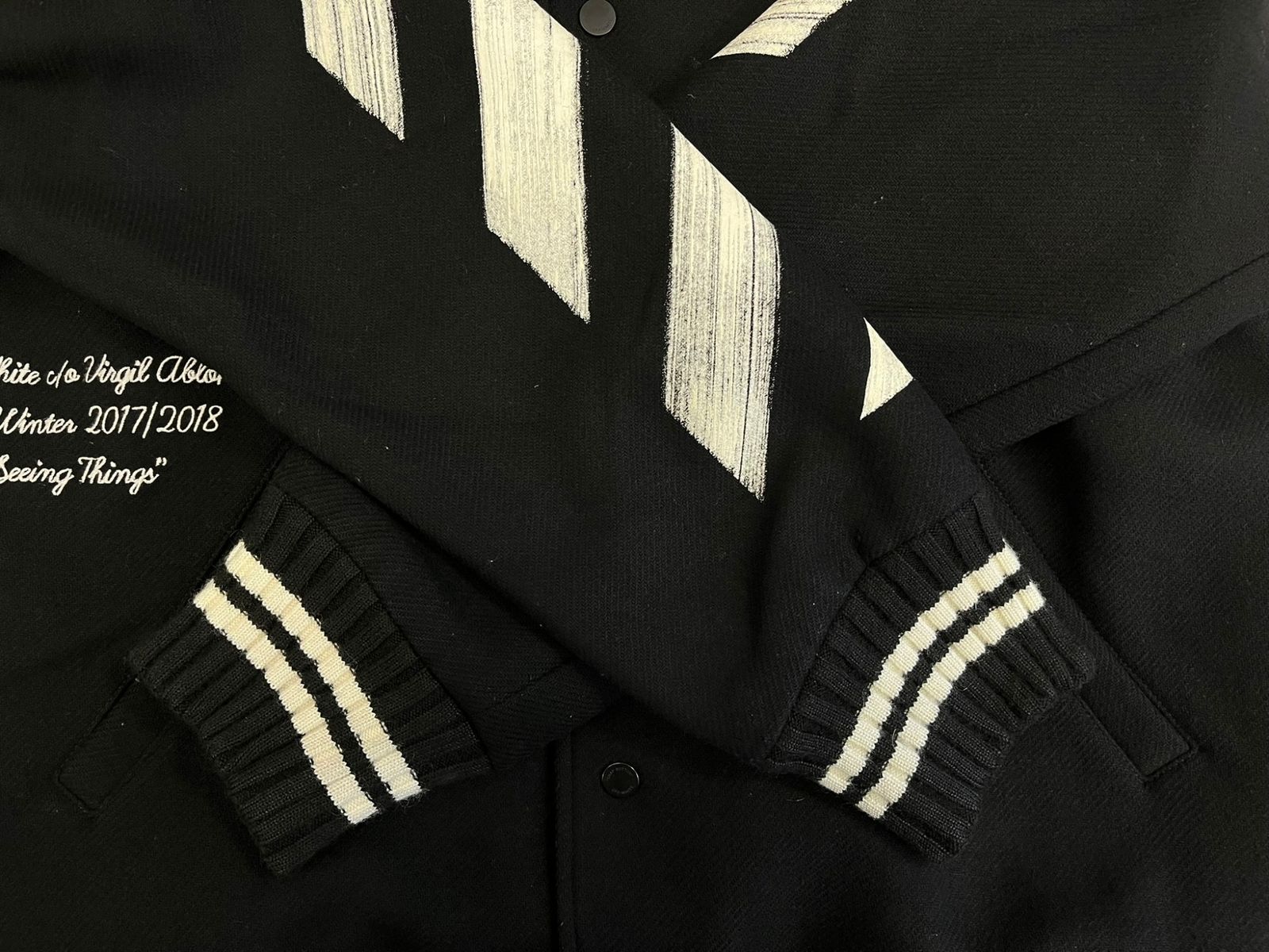 Off-White クロスアロー