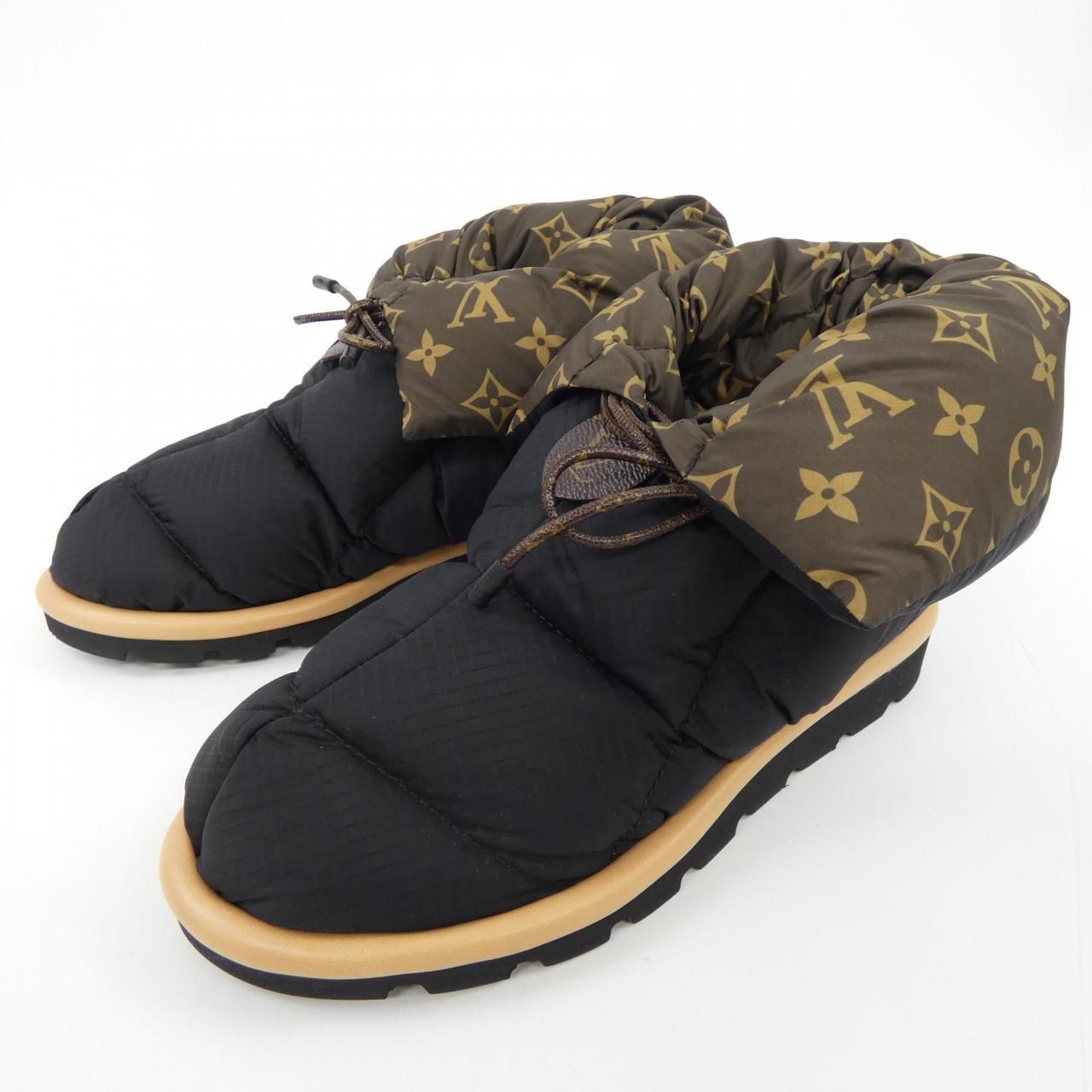 VUITTON モノグラムパターン