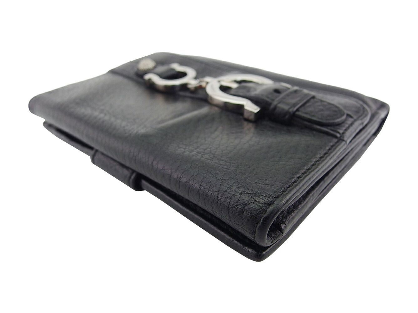 【超メルカリ市★最大30％OFFセール中】サルヴァトーレフェラガモ Salvatore Ferragamo 二つ折り財布 NERO レディース 