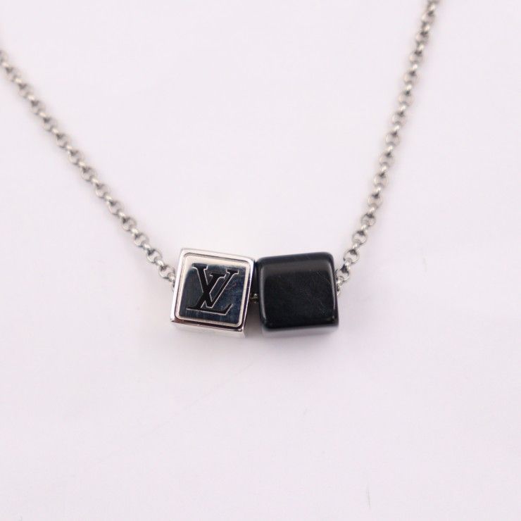 美品　ルイヴィトン ダイス ネックレス シルバー LV刻印 コリエ・ギャンブル 楽天市場】 LOUIS VUITTON コリエ ダイス ギャンブリング M62688