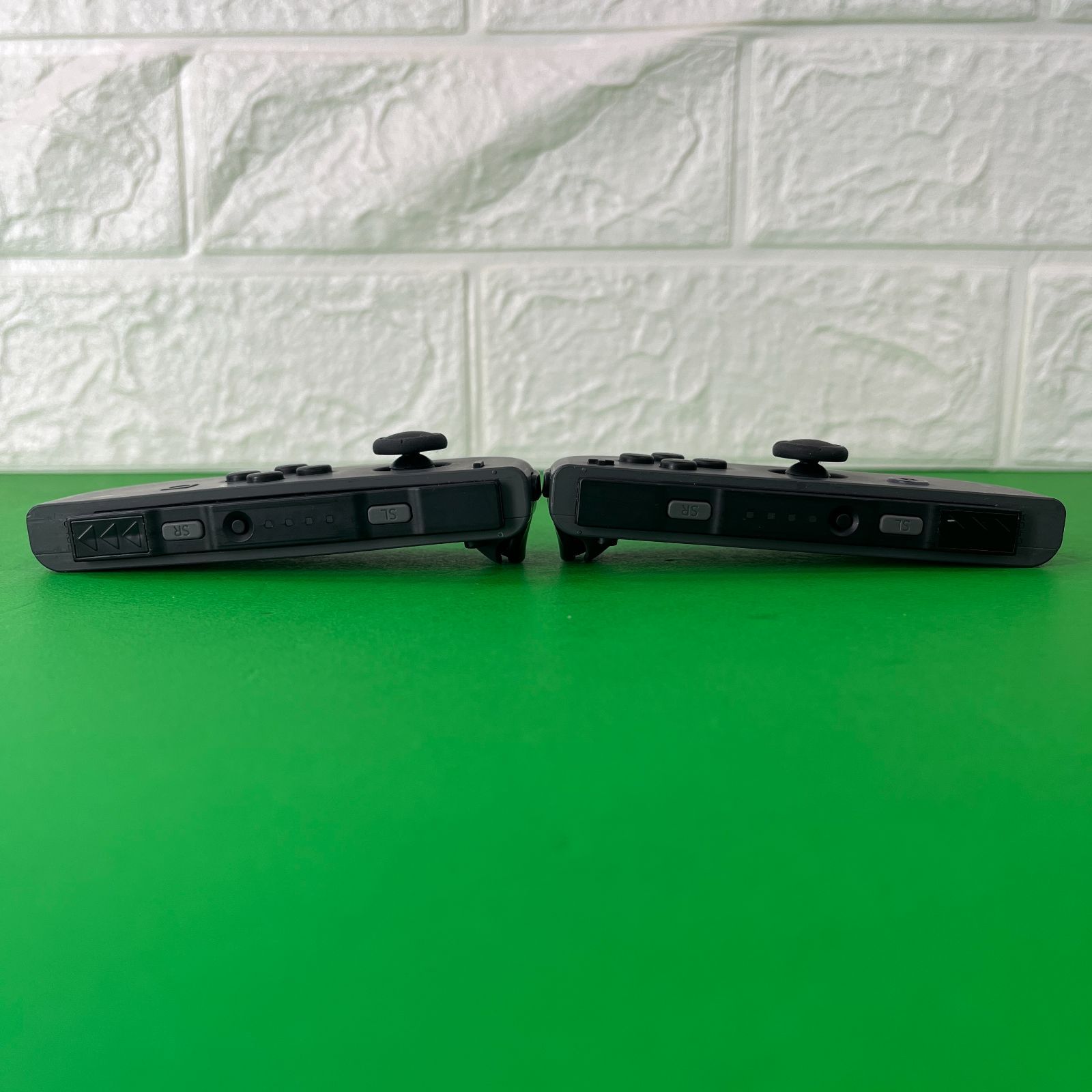 Switch 本体　ジャンク品　ジョイコンストラップ付き ジャンク商品】純正 joy-con ジョイコン グレー 左右 ジョイコン