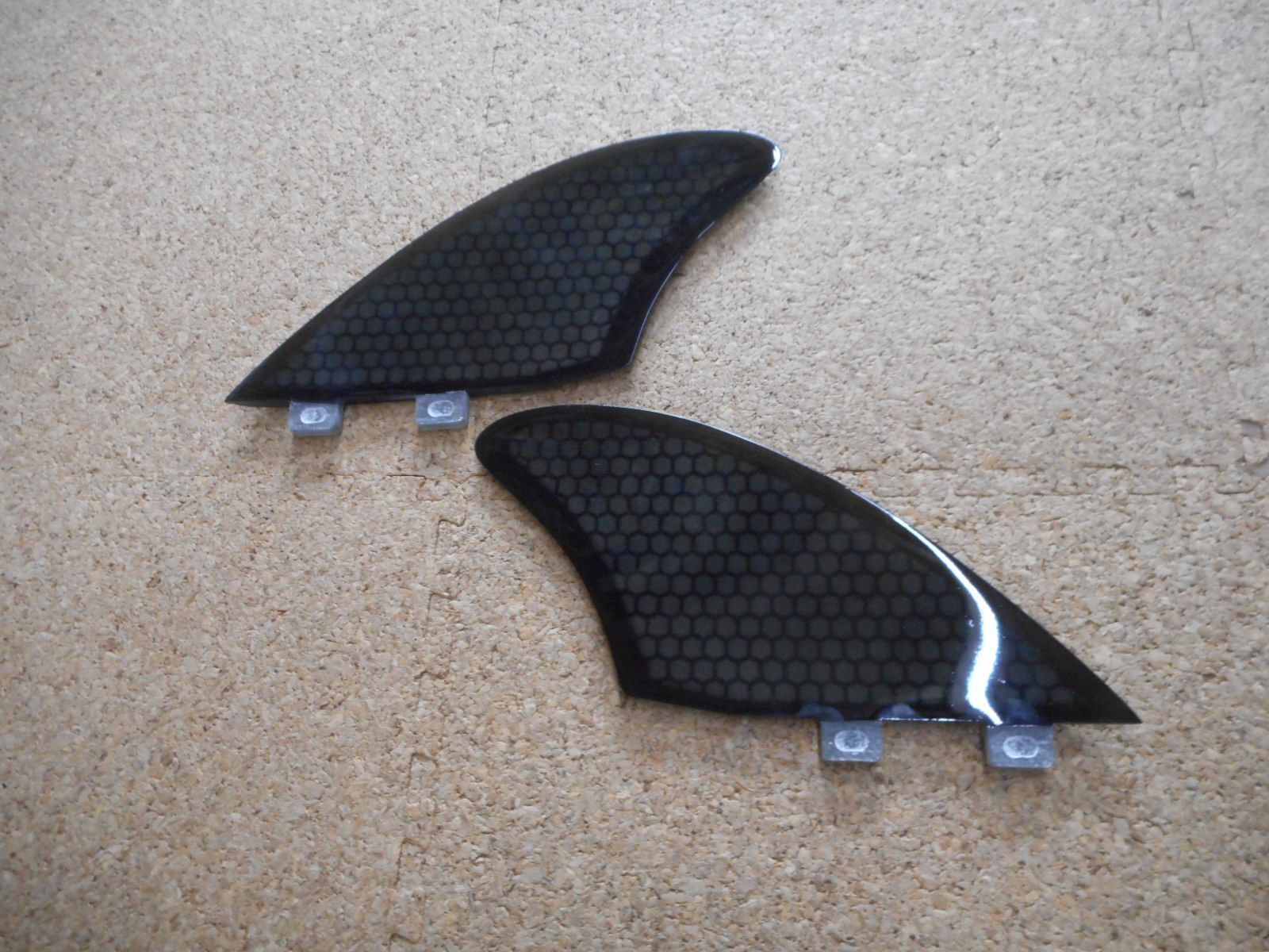 MC-H2 KEEL TWIN FIN FCS PC スモーク セット - CMC SURF SHOP - メルカリ