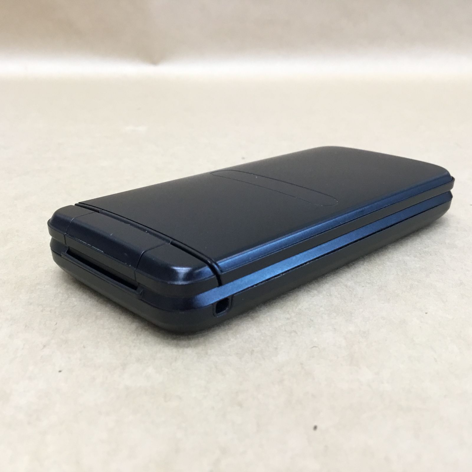 SIMフリー(AU) 京セラ 携帯電話 GRATINA KYF42 3.4インチ ブラック 8GB