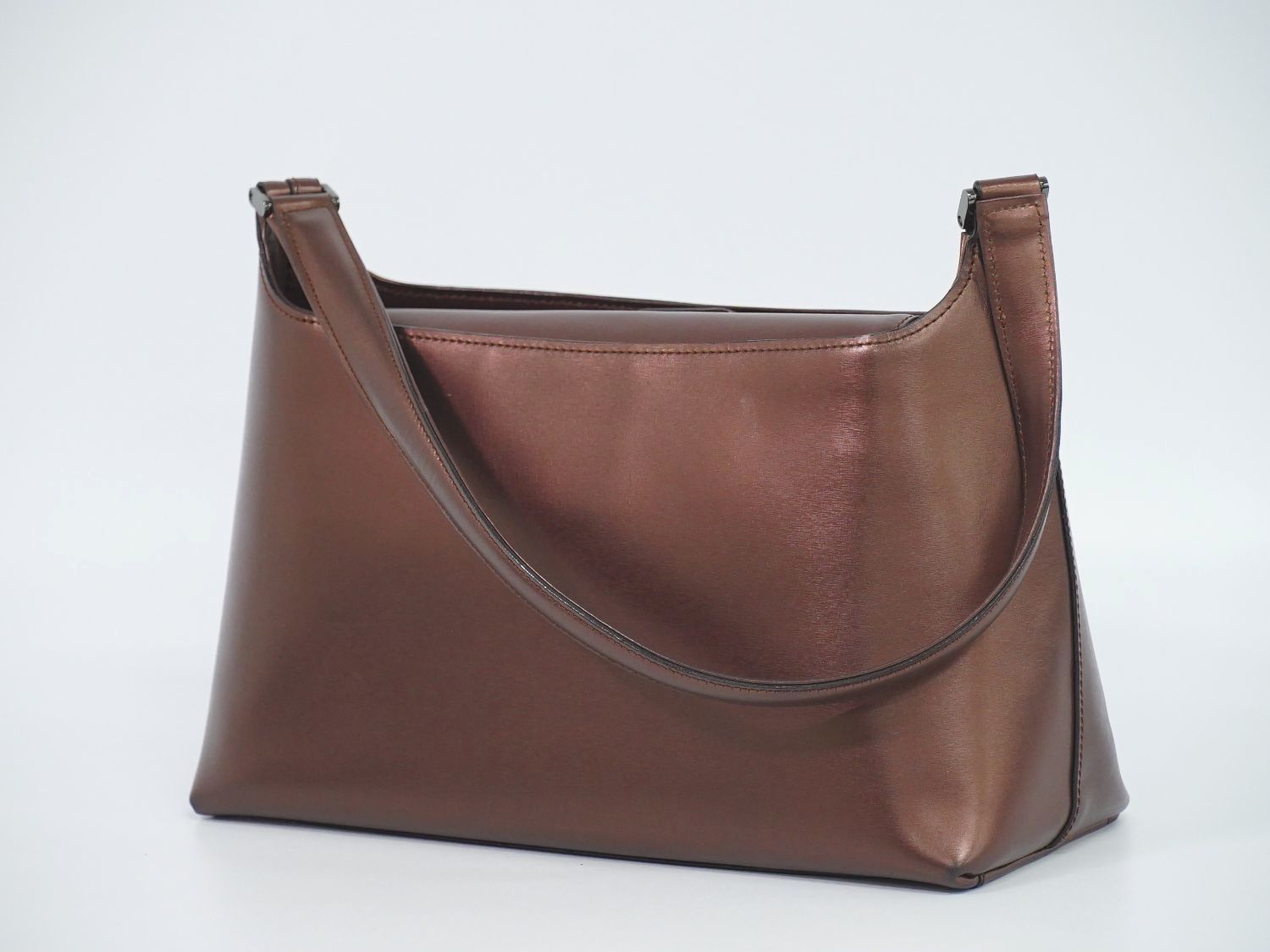 本物 ジバンシィ GIVENCHY レザー ショルダーバッグ メタリックボルドー バッグ 中古 本物 ジバンシィ GIVENCHY レザー ショルダーバッグ メタリック