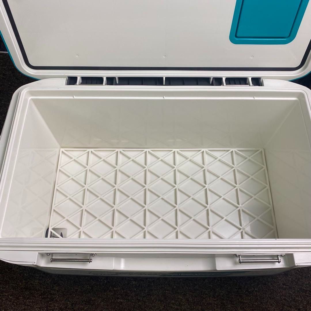 クーラーボックス