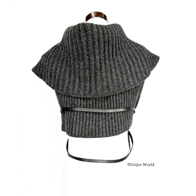 HERMES カシミヤ100％ レザーベルト ニットボレロ ケープ ポンチョ HERMES カシミヤ100％ レザーベルト ニットボレロ ケープ ポンチョ