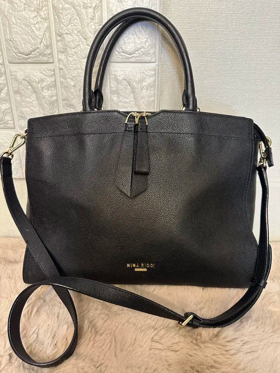 Nina Ricci ニナリッチ トート兼 クロスバッグ ブラック 状態の良いもの