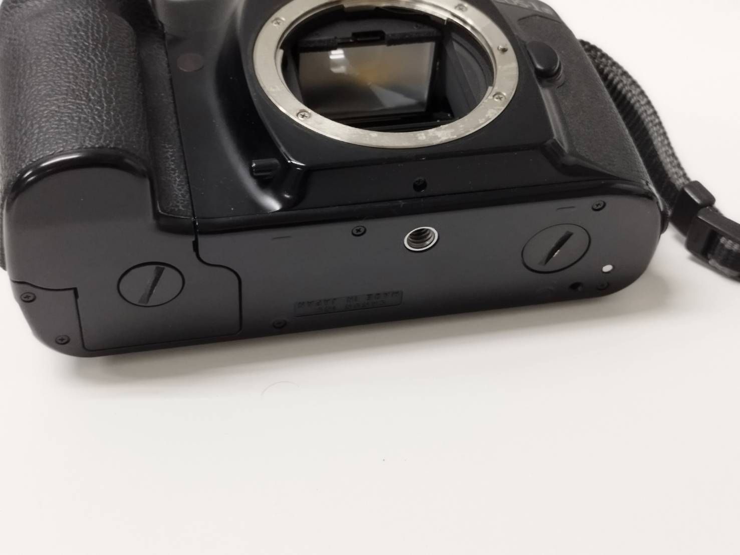 EOS-1N フィルム一眼カメラ