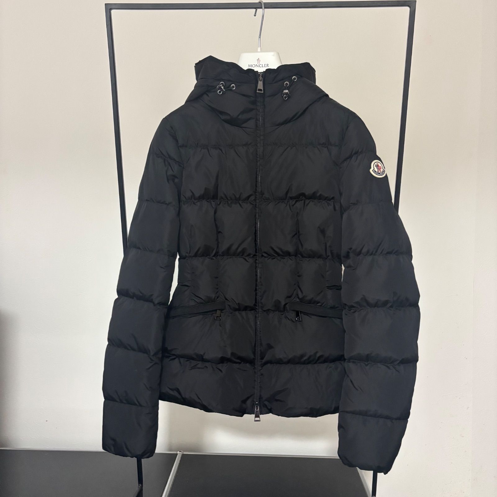 【送料無料ライン/39ショップ】 MONCLER☆モンクレール☆AVOCE☆ブラック☆サイズ00☆ショート ジャケット・アウター