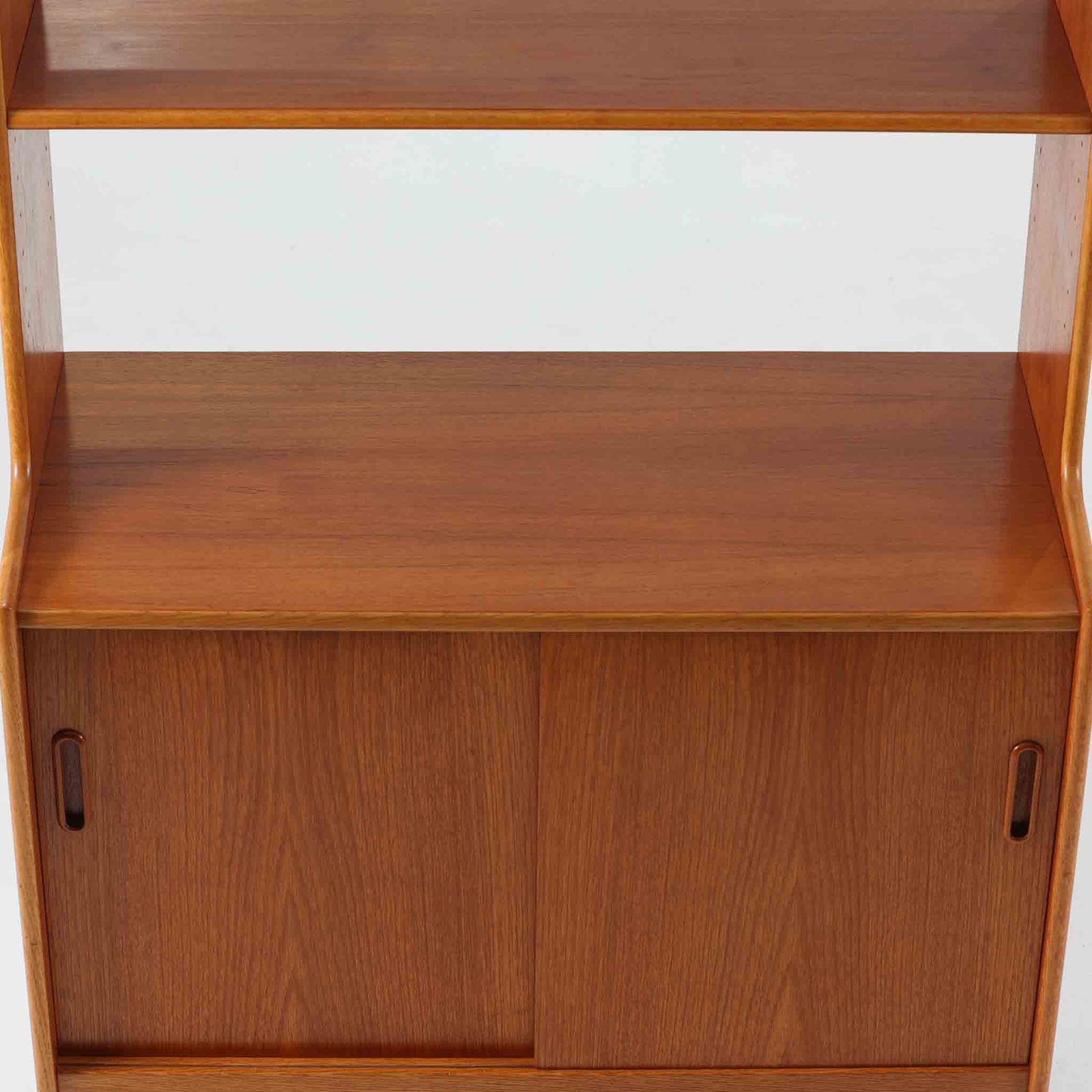 北欧ヴィンテージ　スウェーデン製　シェルフ　チーク 北欧ヴィンテージシェルフ チーク材 スウェーデン 本棚 ブック