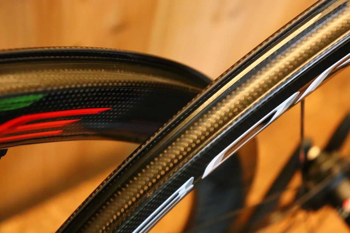 campagnolo bora one 50 カーボンクリンチャー シマノ campagnolo bora one 50 カーボンクリンチャー シマノ カンパニョーロ