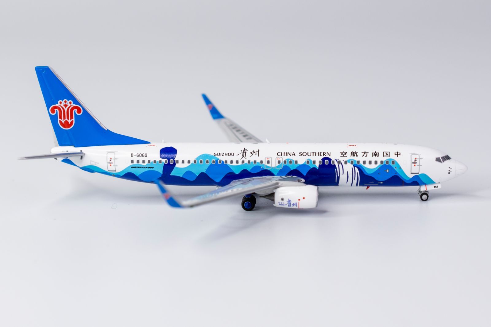 NGmodel 中国南方航空 737-800 B-6069 1/400 58115 - メルカリ