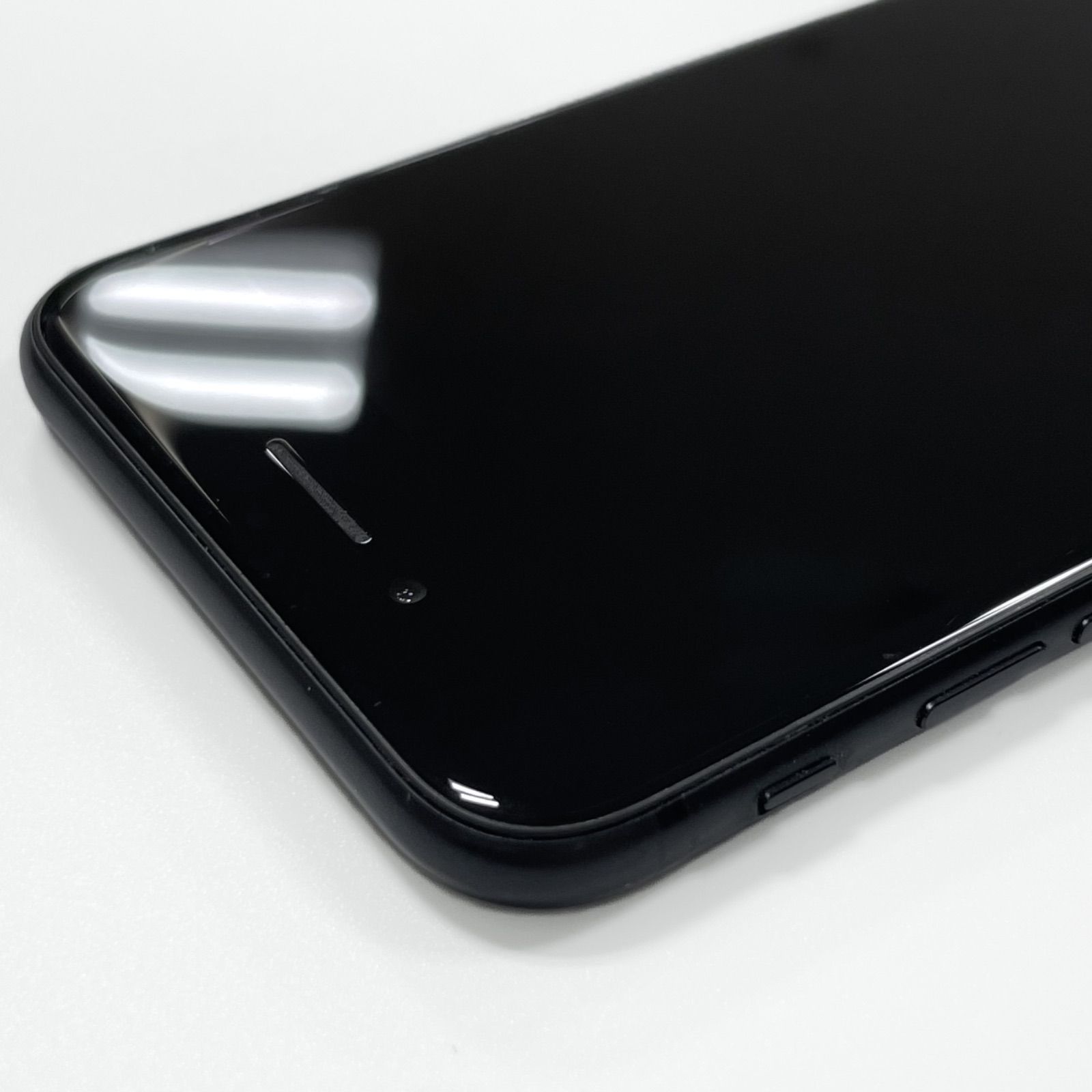 iPhone SE 第2世代　ブラック　64GB バッテリー非純正 iphone se 第二世代 64gb ブラック ※バッテリー非純正