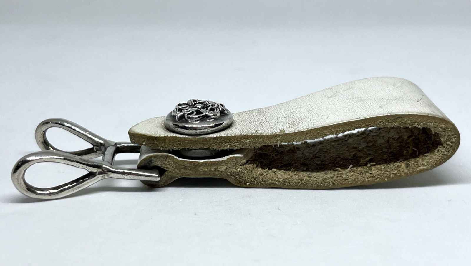 クロムハーツ BELT LOOP ケルティックボールボタンレザーベルトループ  