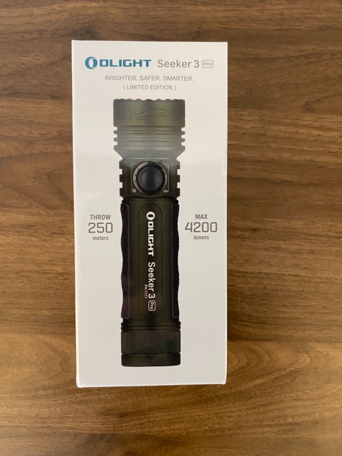 限定色】Olight Seeker 3 Pro - メルカリ