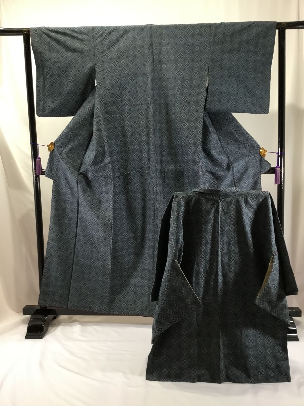 紬アンサンブル/女物/着物＋羽織/正絹/紺/美品/羽織紐付/仕立上がり 