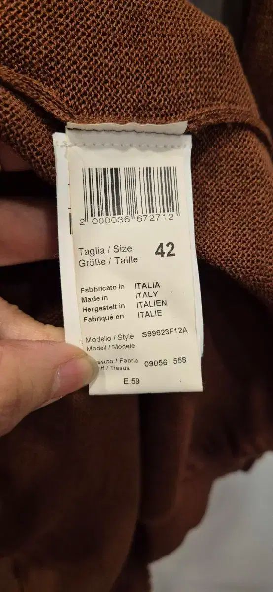 42 イタリア製品