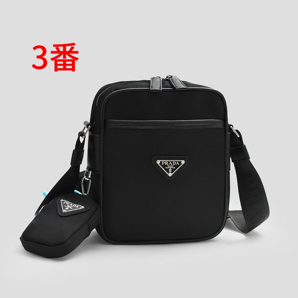 ラスト1点　PRADA ノベルティショルダーバッグ ポーチ付き　値下げ不可 ギフトボックス】【 限定大人気】 PRADA プラダ ノベルティ