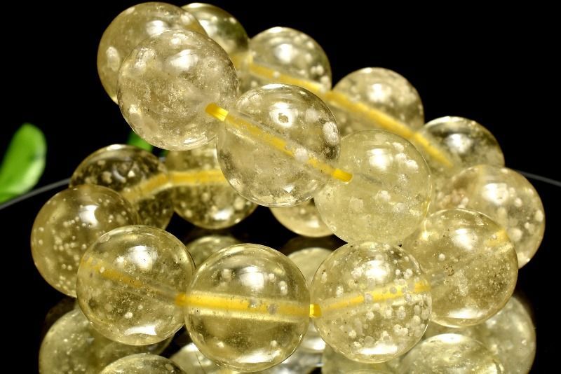 クリストバライト内包