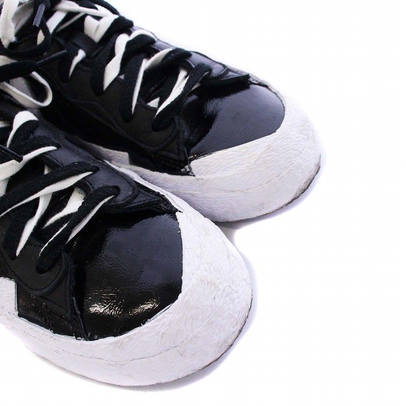 ナイキ NIKE sacai Blazer Low Black Patent Leather ブレーザー ロー