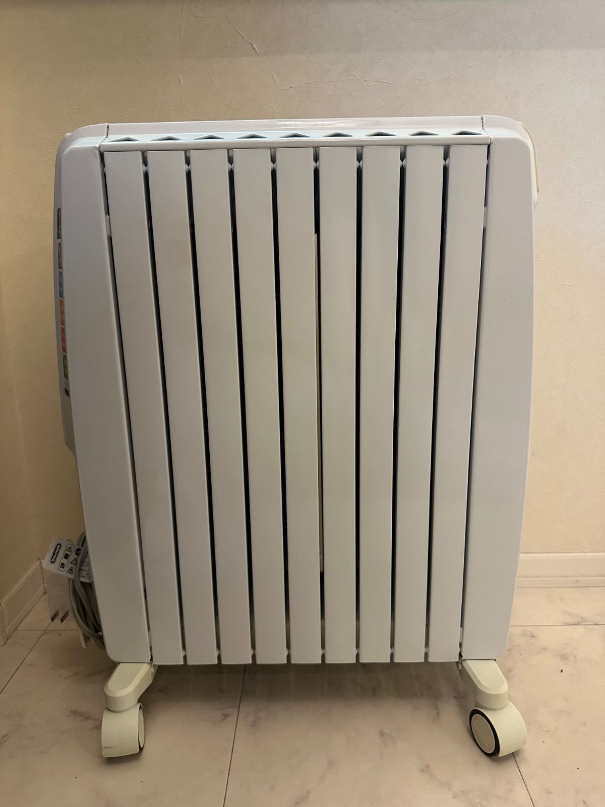 デロンギ オイルヒーター QSD0915-WH