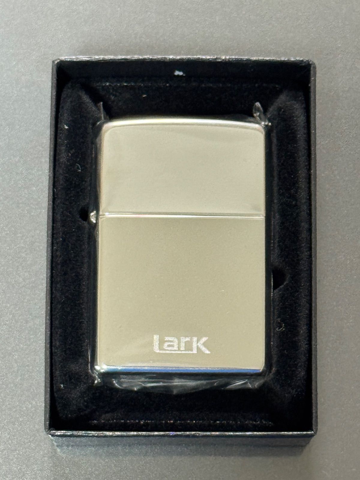zippo LARK SILVER ラーク シルバー 2009年製 Lark タバコ銘柄 デットストック ケース 保証書