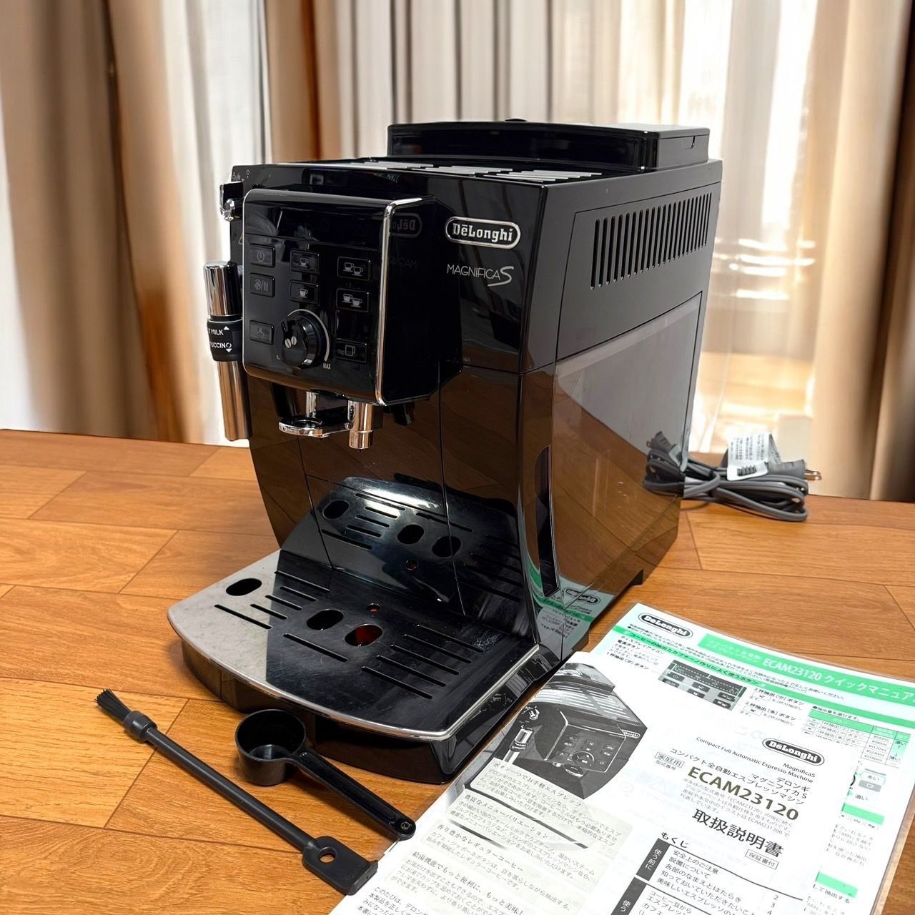 DeLonghi ECAM23120BN BLACK　デロンギエスプレッソマシン デロンギ・ジャパン マグニフィカS 全自動コーヒーマシン
