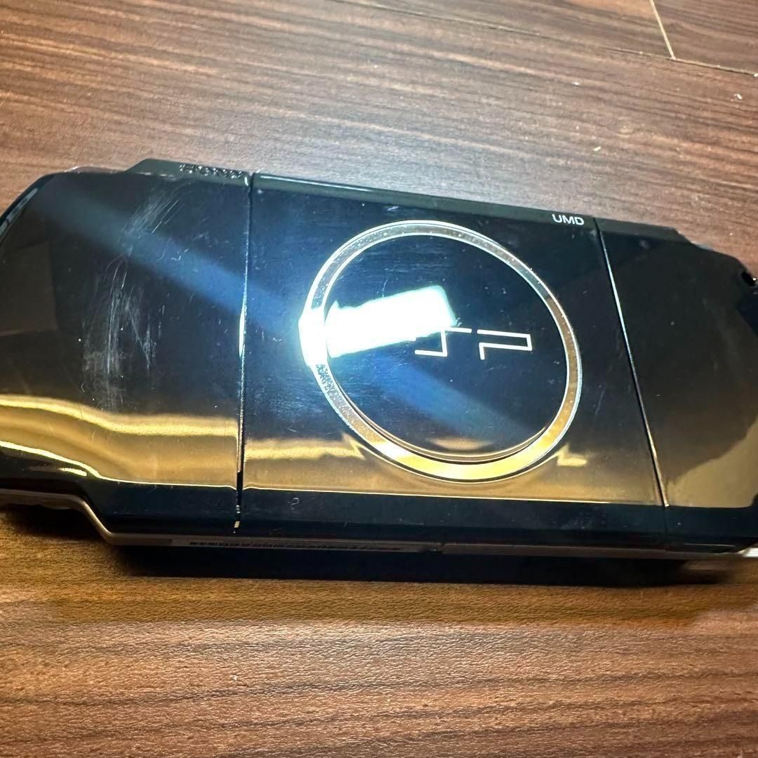 ピアノブラック