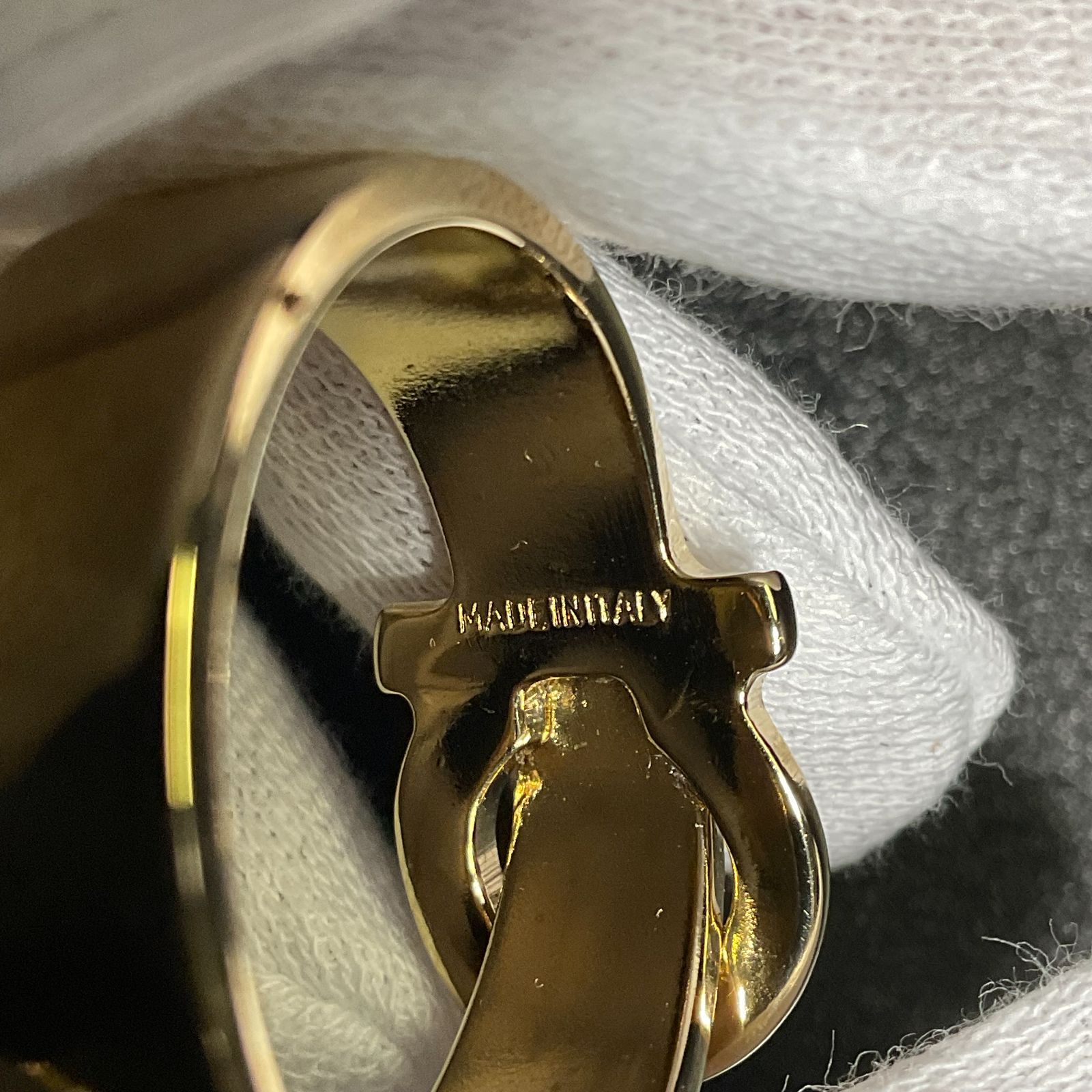 サルヴァトーレフェラガモ ガンチーニ