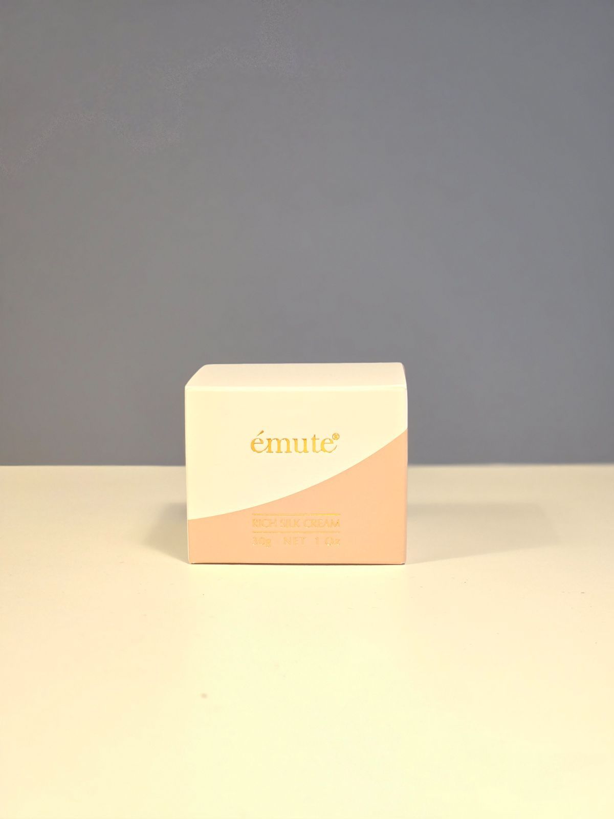エミューテ emute リッチシルククリーム 保湿 スキンケア 毛穴