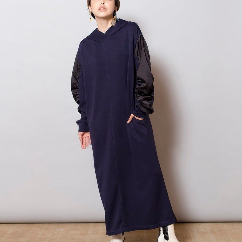 YVESSAINTLAURENT イヴサンローラン　ニット　ワンピース　黒　M サンローランニットワンピース YVESSAINTLAURENT イヴサンローラン