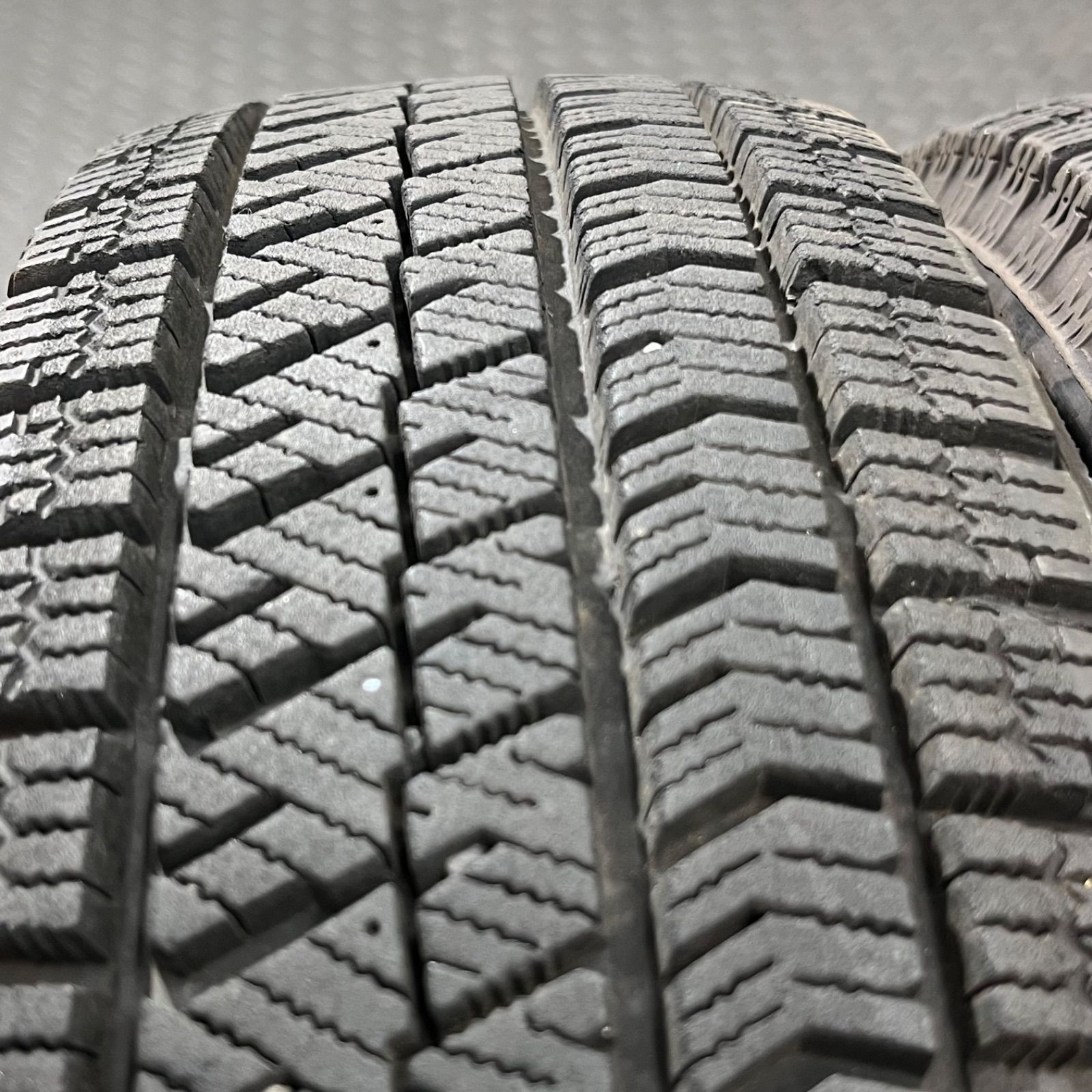 ブリヂストン ブリザックVRX2