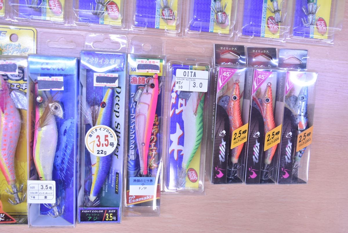 エギ大量セット＋エギケース付き】 エギ王 DUEL YO-ZURI等