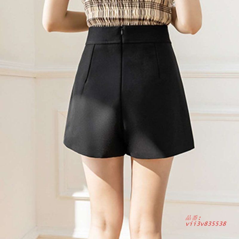 LIZ LISA　リズリサ　ショートパンツ　刺繍入りベージュ LIZ LISA リズリサ ショートパンツ 刺繍入りベージュ LIZ LISA