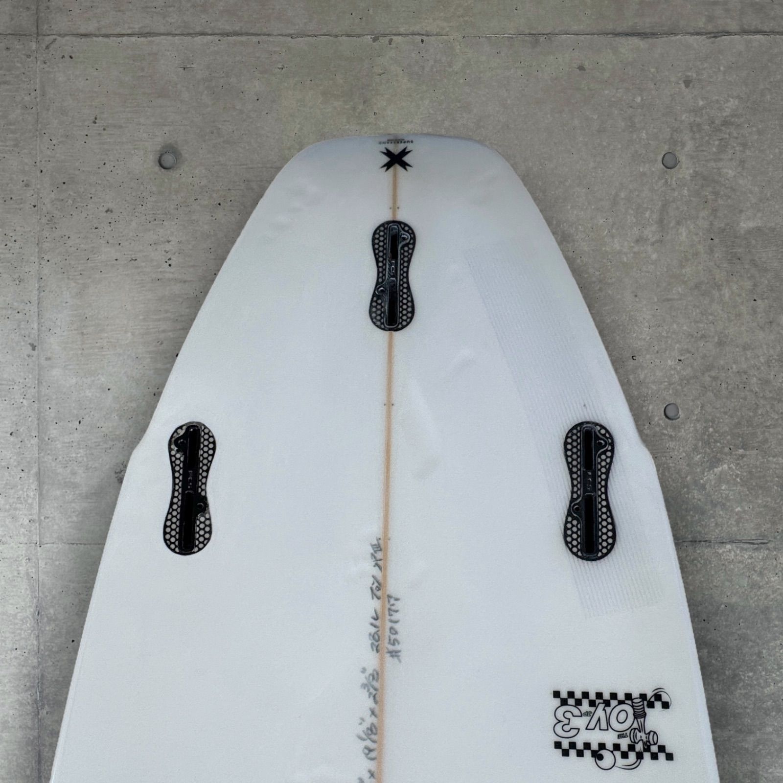 SUPER BRAND】U.N.I.T 5'4 | ムラサキスポーツの中古バリュー