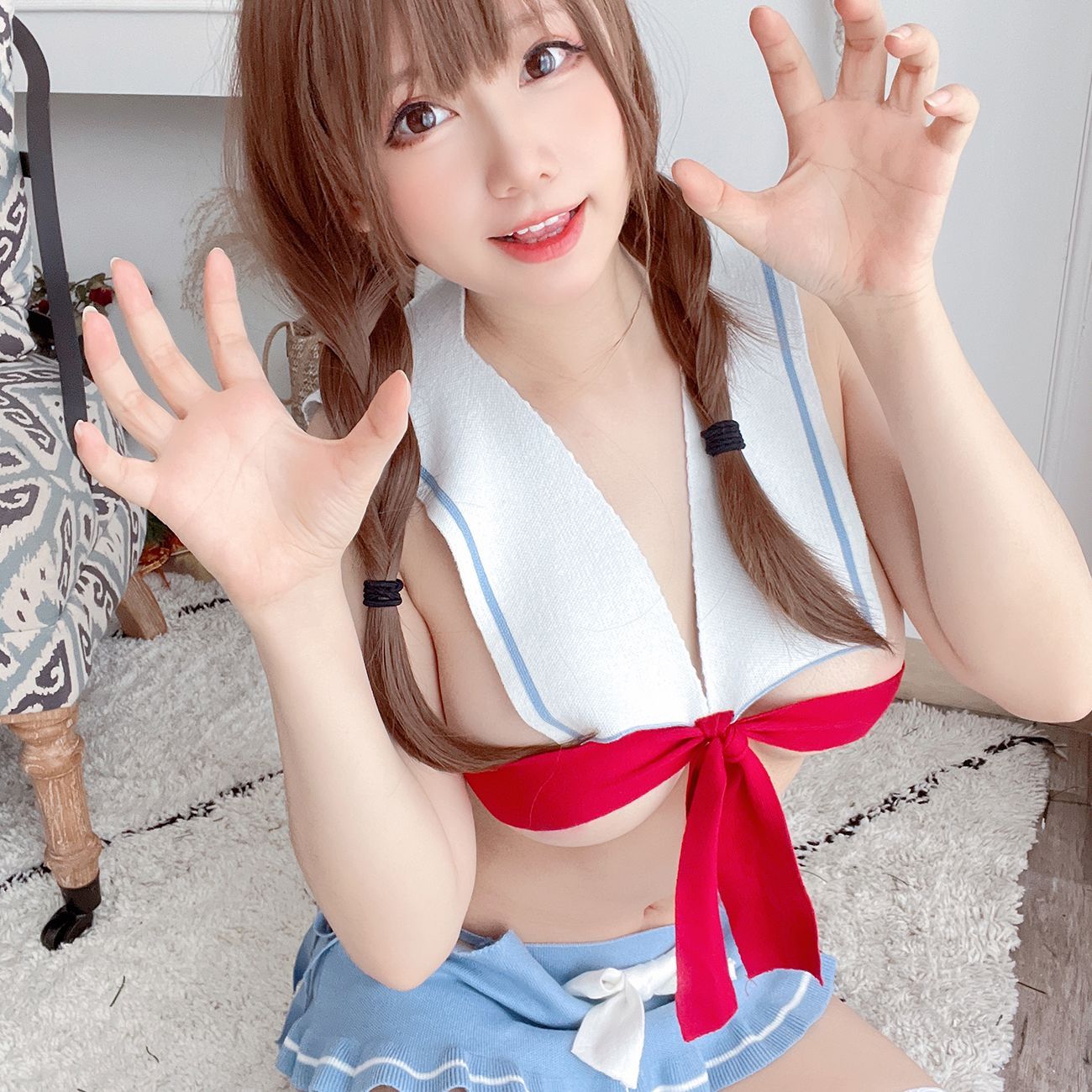 ロリ　胸 
