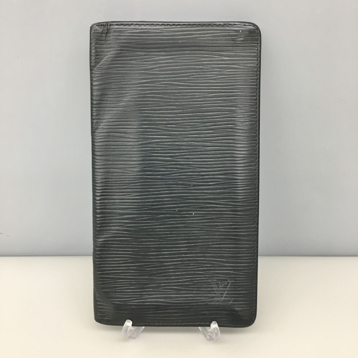 ルイヴィトン 財布 エピ ポルトカルト クレディ M63212 SR0061 LOUIS VUITTON ルイヴィトン エピ ポルトカルトクレディ 長財布