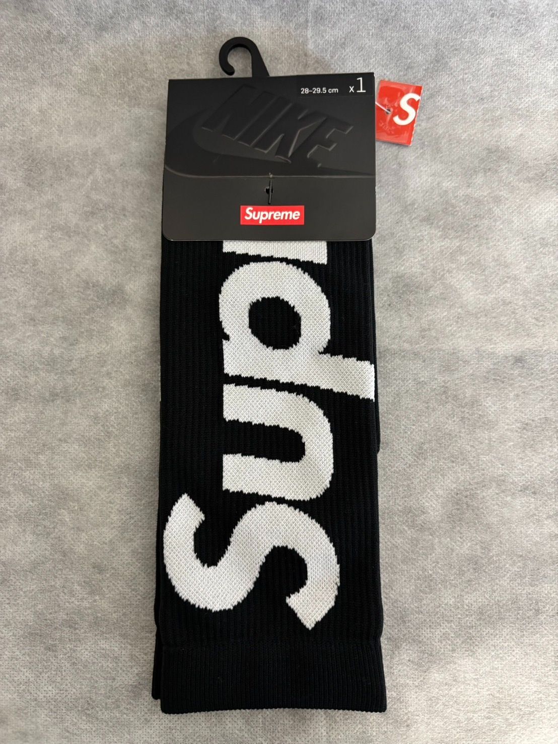 Supreme シュプリーム NIKE ナイキ コラボ Socks ソックス 靴下 黒 ブラック 28-29.5cm 新品未使用