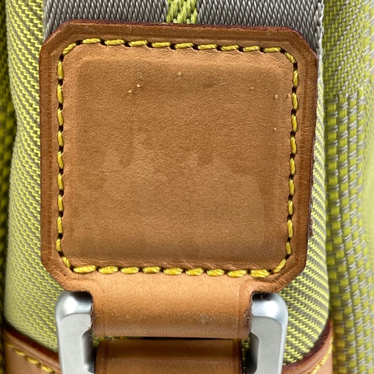 ルイ・ヴィトン Louis Vuitton ウィザリー ヴィトンカップ 斜め