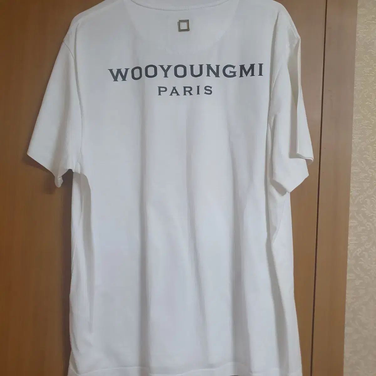 ☆韓国人気☆3Dバックロゴ スウェットシャツ/WOOYOUNGMI☆ 購入履歴 25SS WOOYOUNGMI(ウーヨンミ) 3D 囲い バックロゴ T