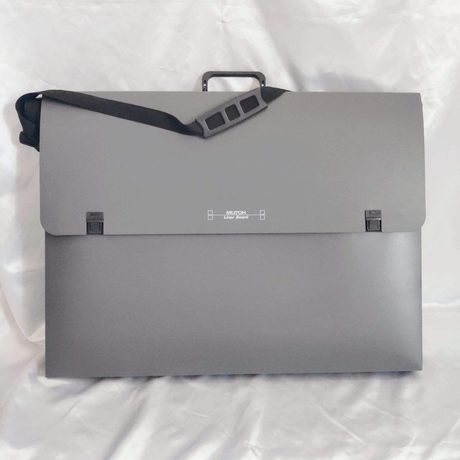 MUTOH UM-06N5製図板＊ 製図板ケース 肩ヒモ付き UM-06N5 ライナーボード 1台 MUTOH 【通販モノタロウ】