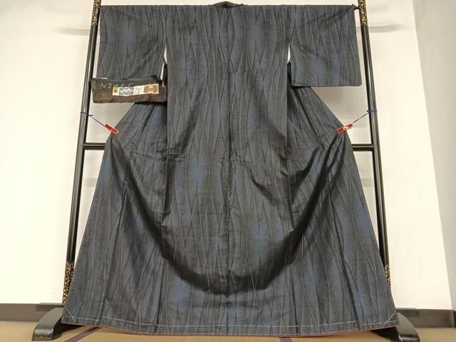 平和屋着物○本場大島紬 残糸織 やたら織 変わり横段文 黒地 正絹