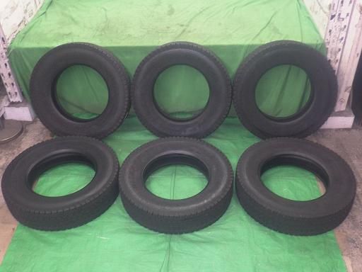 【中古】トラックタイヤ BS W979 タイヤ6本 205/80R17.5