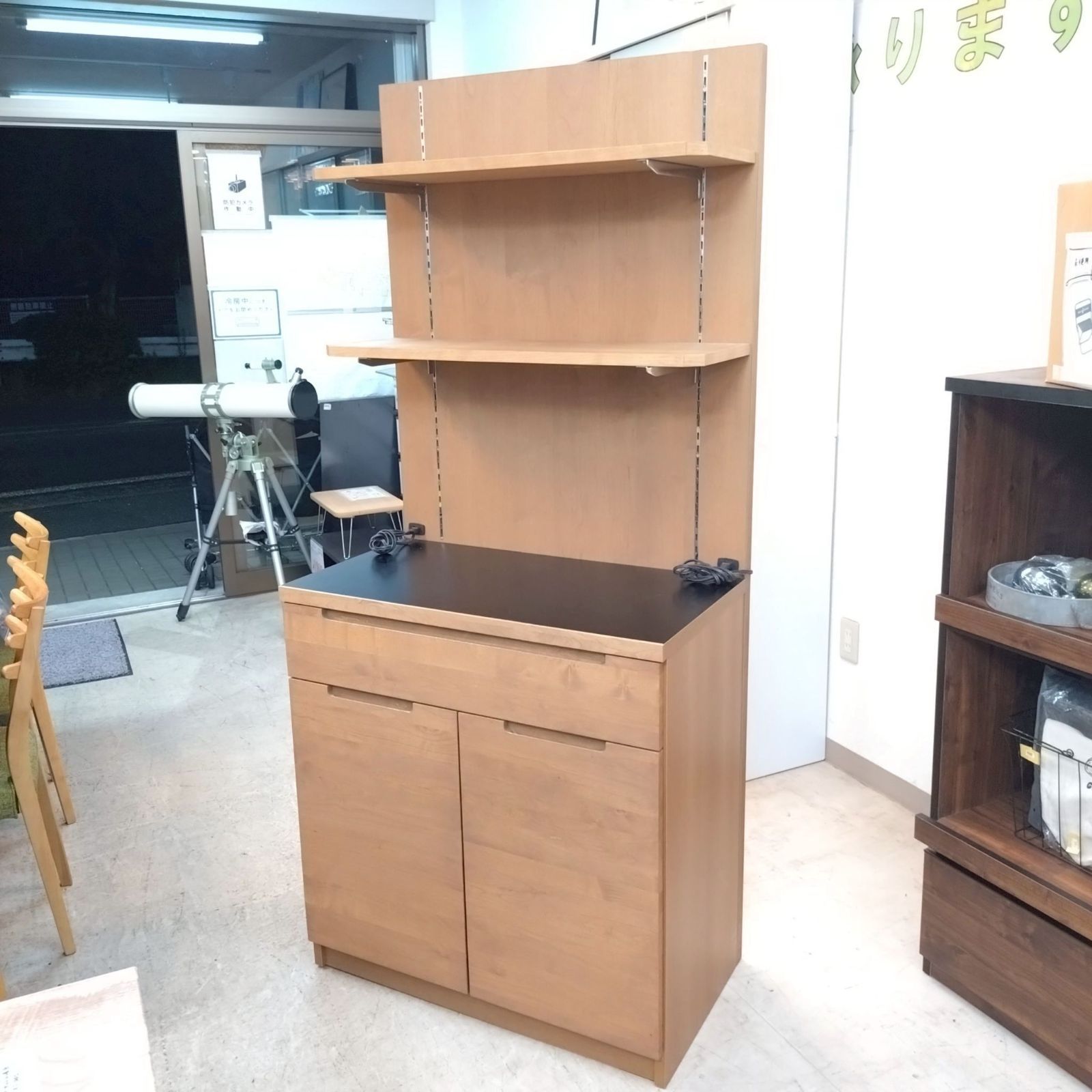 品 直接引取り 横浜市近郊自社便配送 unico ウニコ キッチンボード 食器棚 ブラウン 茶系 幅800×奥行450×高さ1796mm |C9393