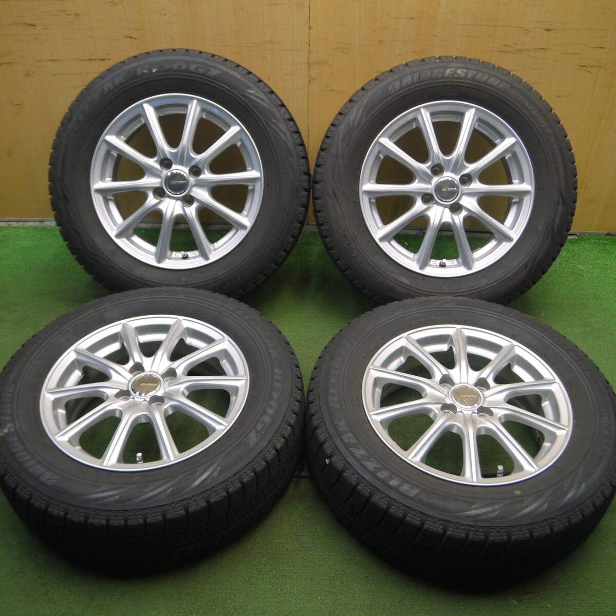 バリ溝！キレイ！8.5分☆スタッドレス 195/65R15 ブリヂストン 