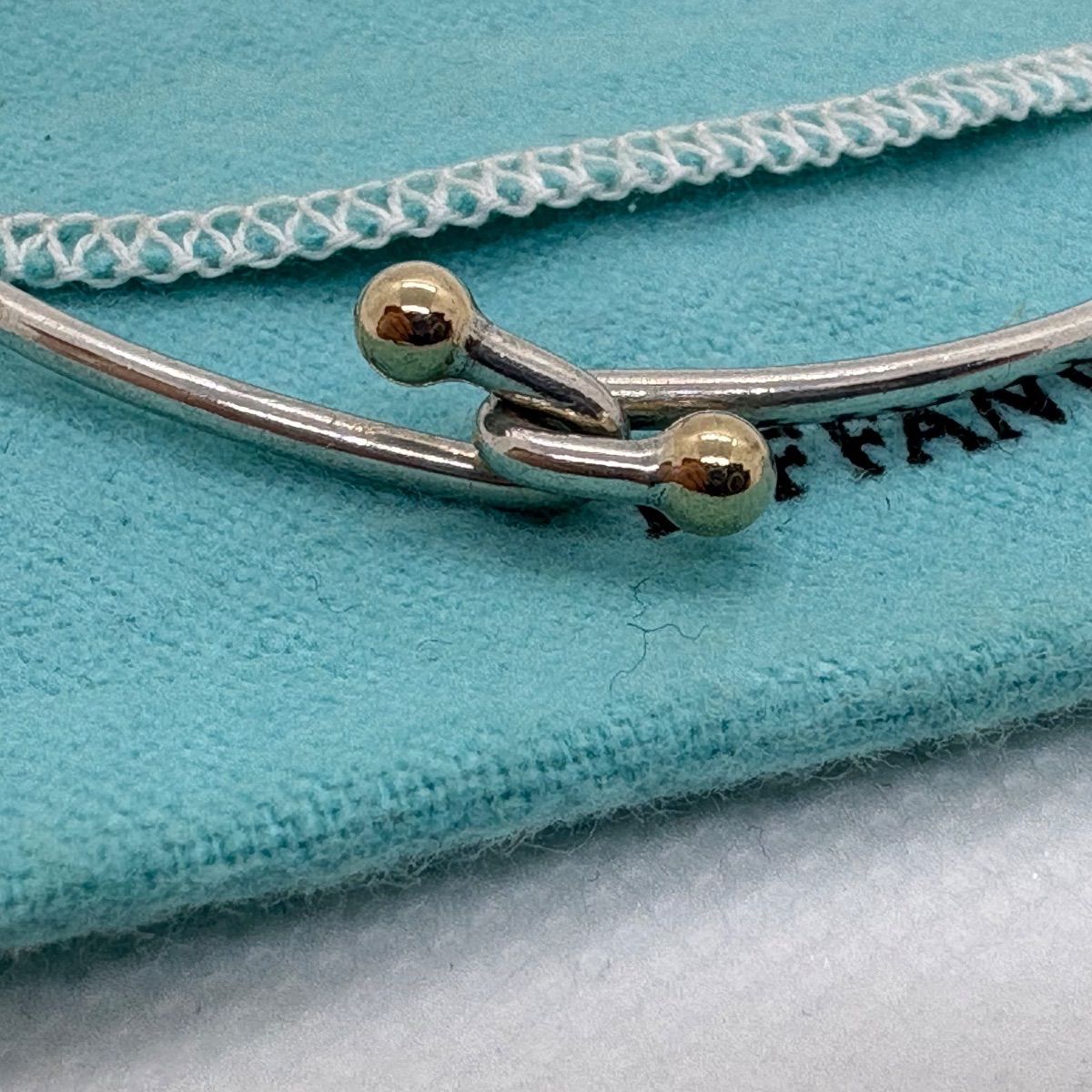 ティファニー フック&アイ コンビバングル ラブノット 750/925 k18 Tiffany&Co. ティファニー フック＆アイ バングル ラブノット