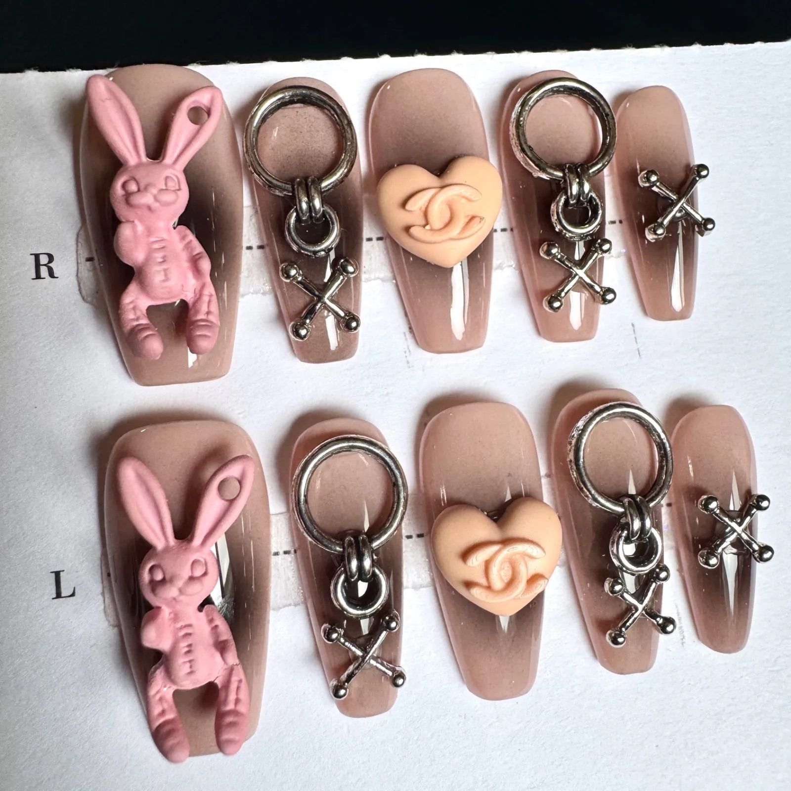 【kiki さま】* vintage container ୨୧ * 桜色小物入れ kiki さま】* vintage container ୨୧ * 桜色小物入れ-お店で