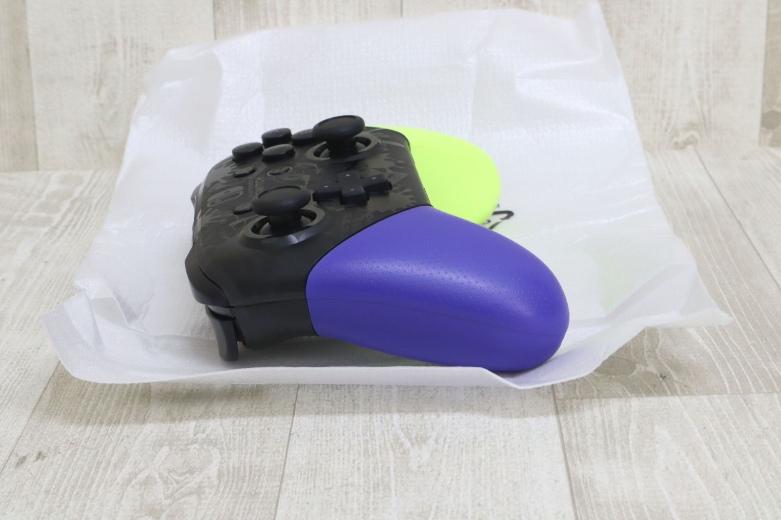 Nintendo Switch Proコントローラー スプラトゥーン3エディション