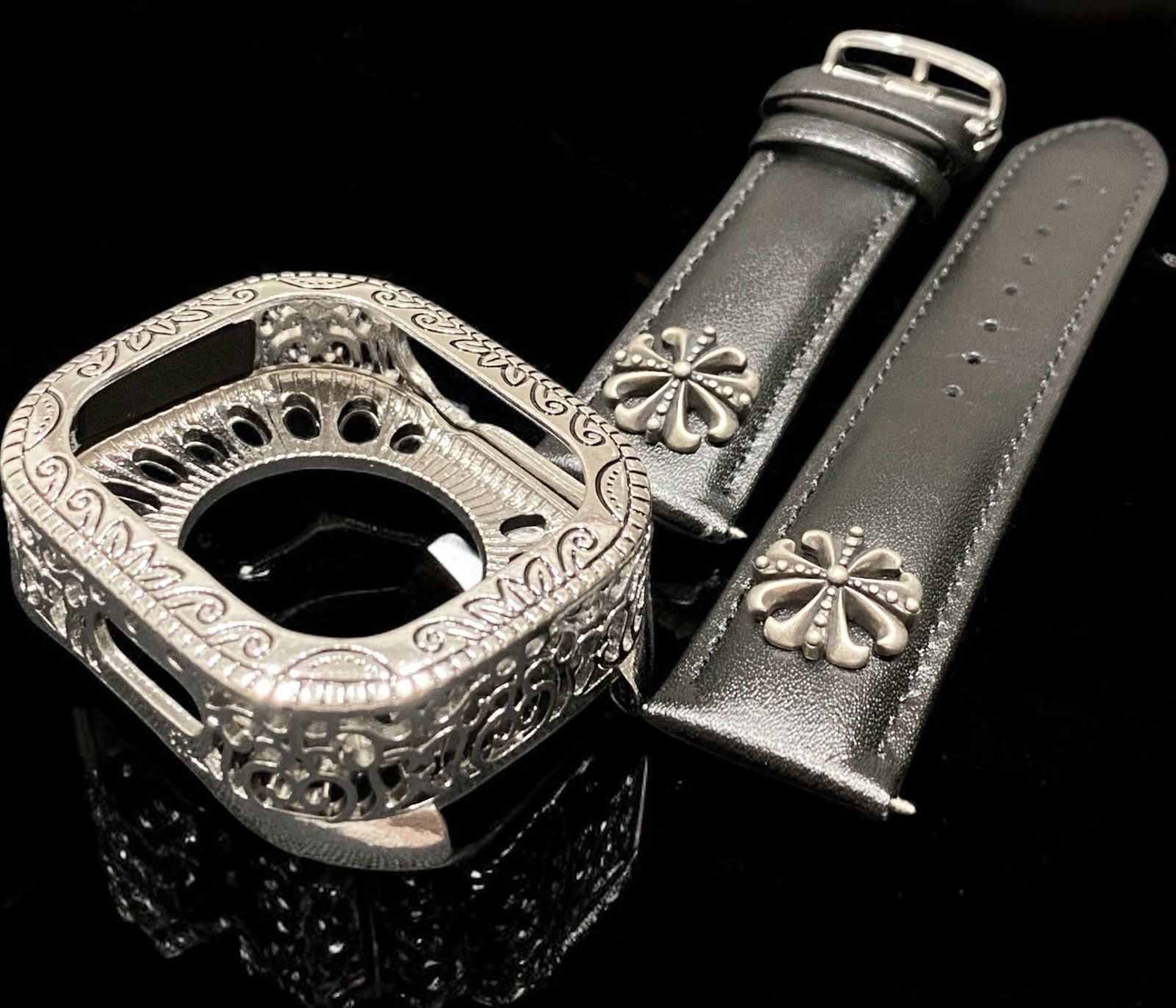 アラベスク アップルウォッチ メタルケース レザーベルト 77