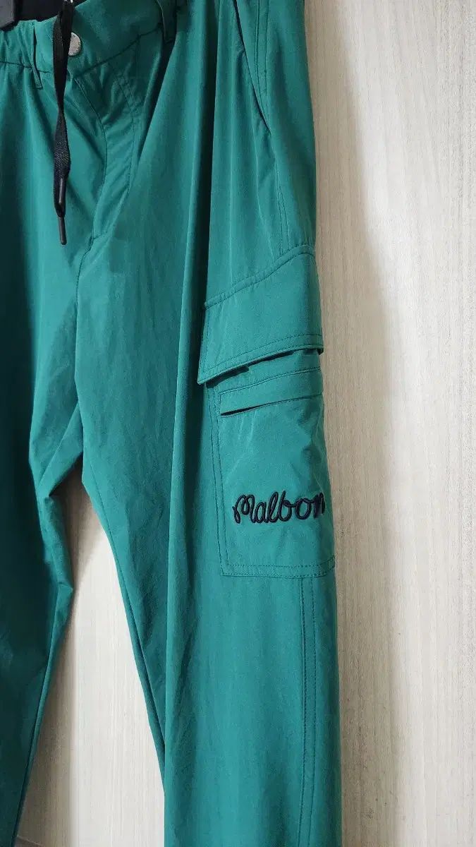 MALBON GOLF マルボンゴルフ ゴルフ ジョガーパンツ グリーン 34 35 インチ の服の状態
